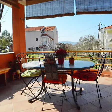 Eni Apartment
